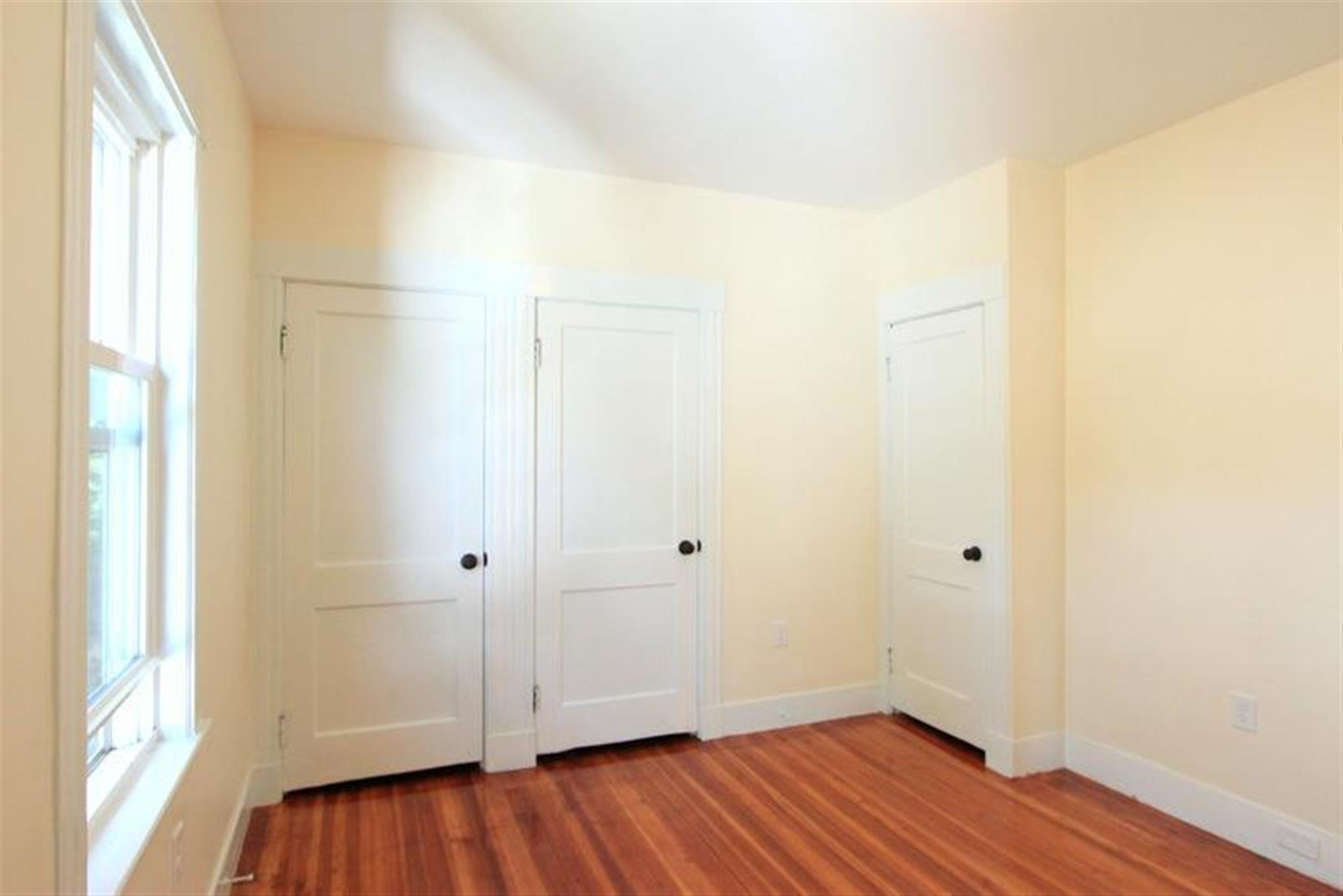2.5 bed, 1 bath apartment for rent at 17 Taft St Unit 2, Medford — photo 12 of 21