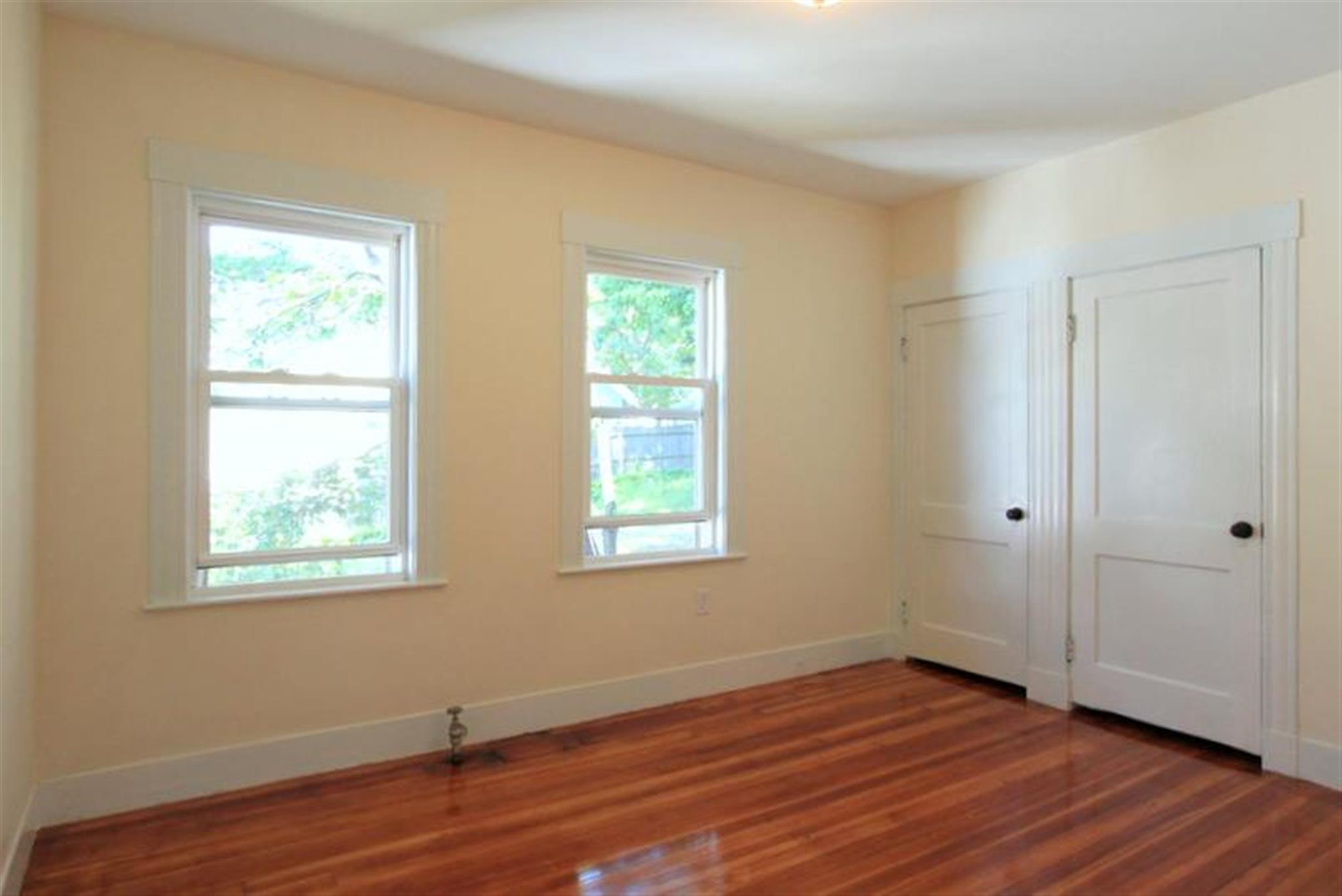 2.5 bed, 1 bath apartment for rent at 17 Taft St Unit 2, Medford — photo 16 of 21