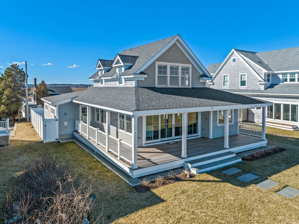 61 Gurnet Rd, Duxbury