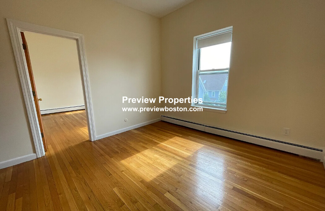 172 North Beacon St, Brighton