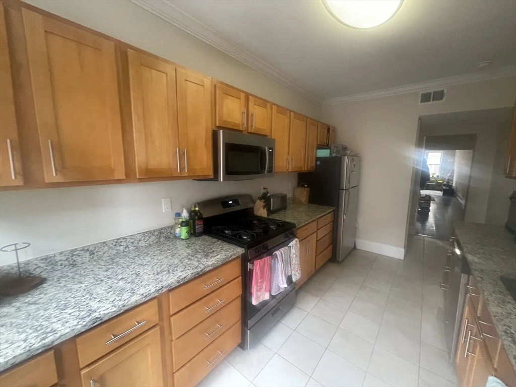 12 Short St, Coolidge Corner