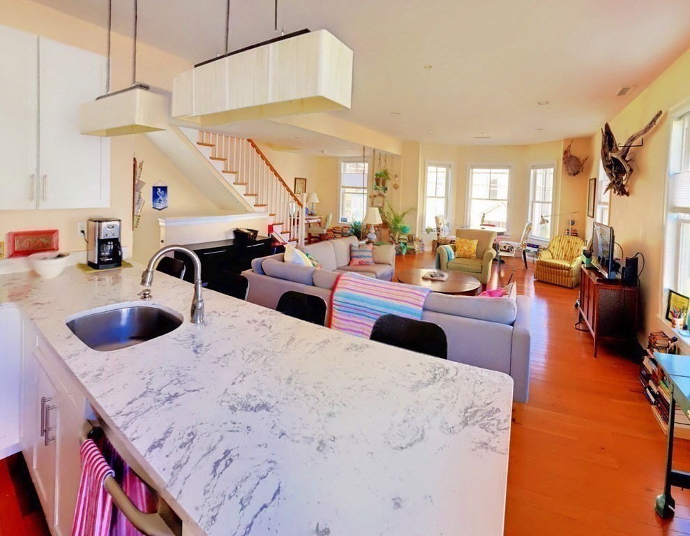 272 Lamartine St, Jamaica Plain