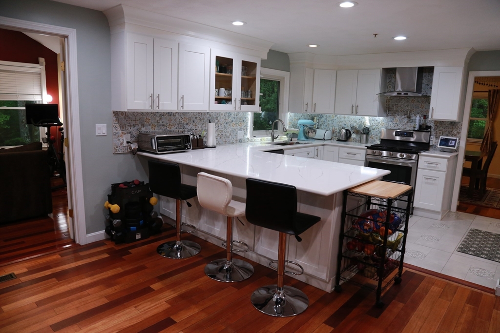 45 Winterberry Way, Bedford