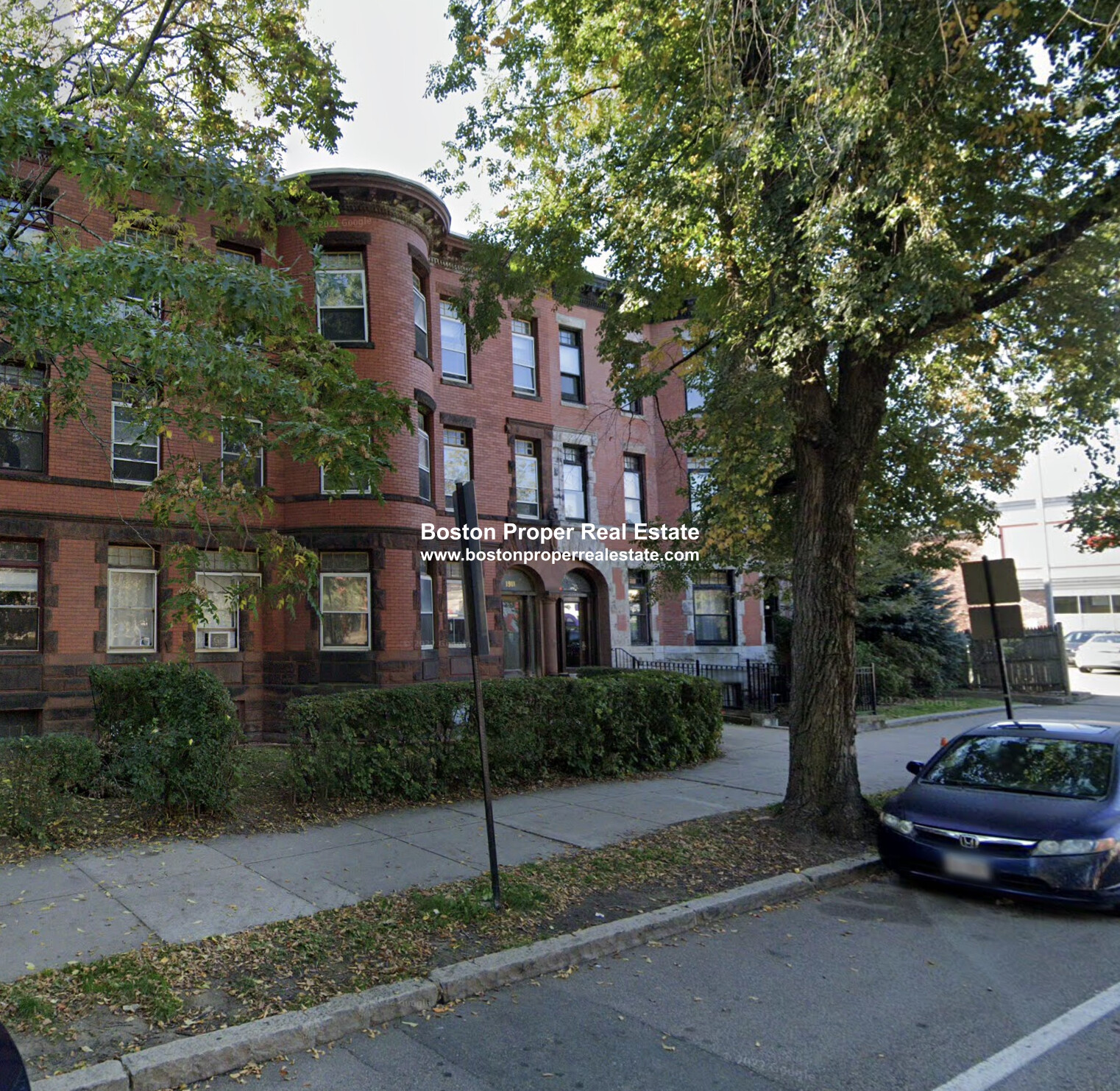 1911 Beacon St, Brookline