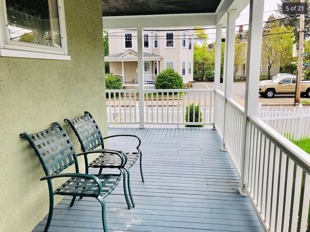 44 Pearl St, Newton