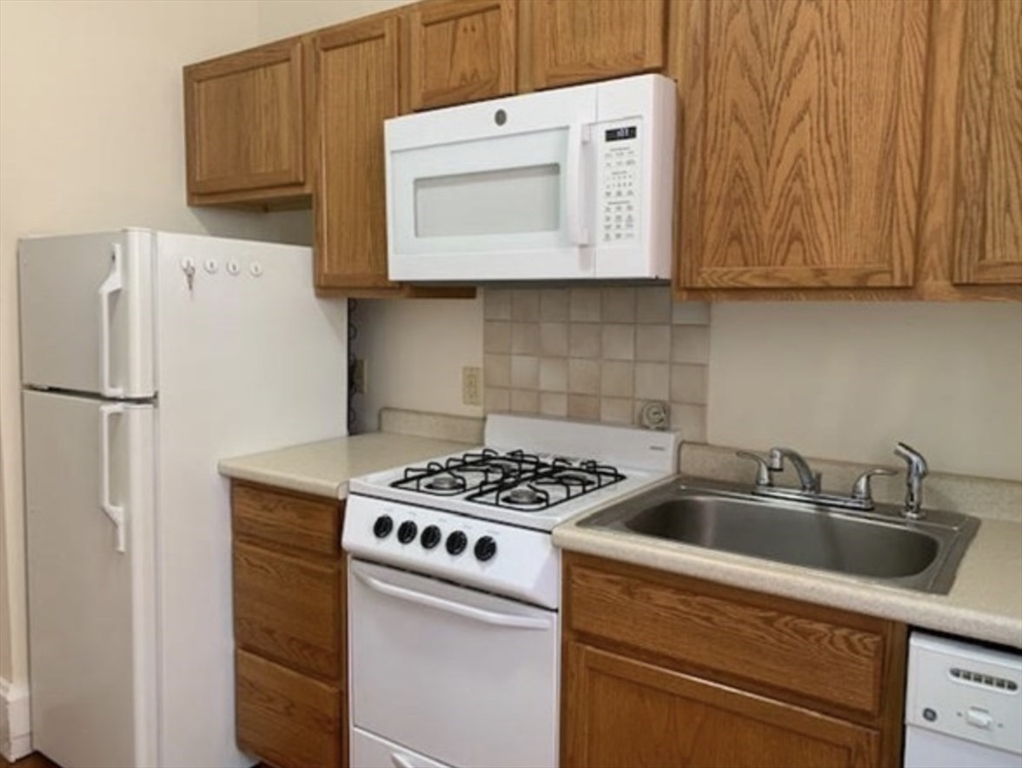 38 Kilsyth Rd, Salisbury Road - Corey Farm