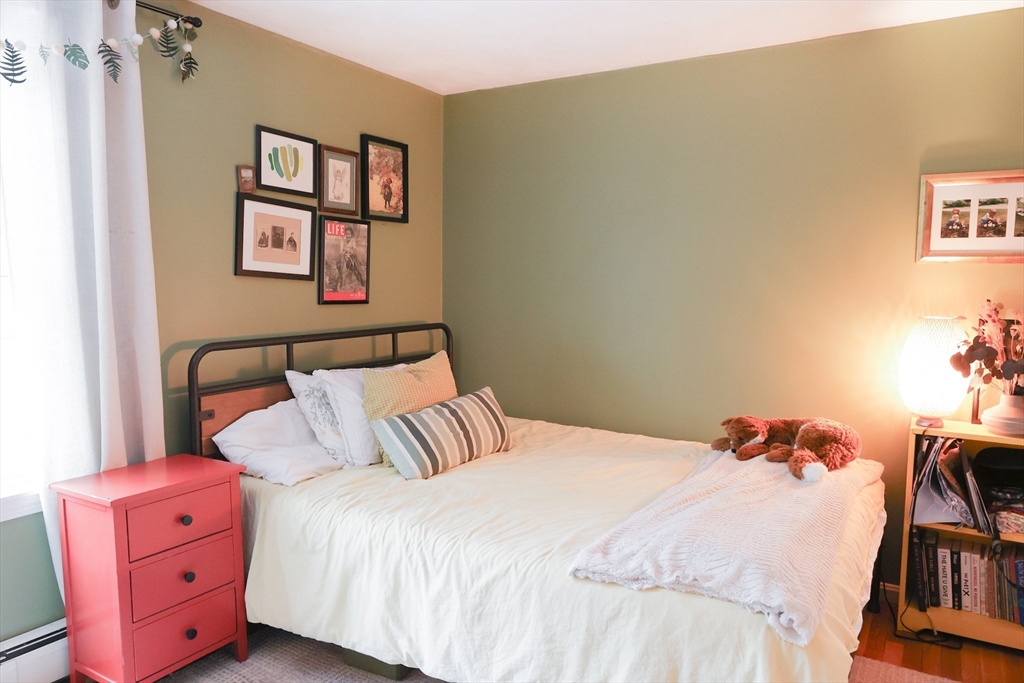 466 Longley Rd, Groton