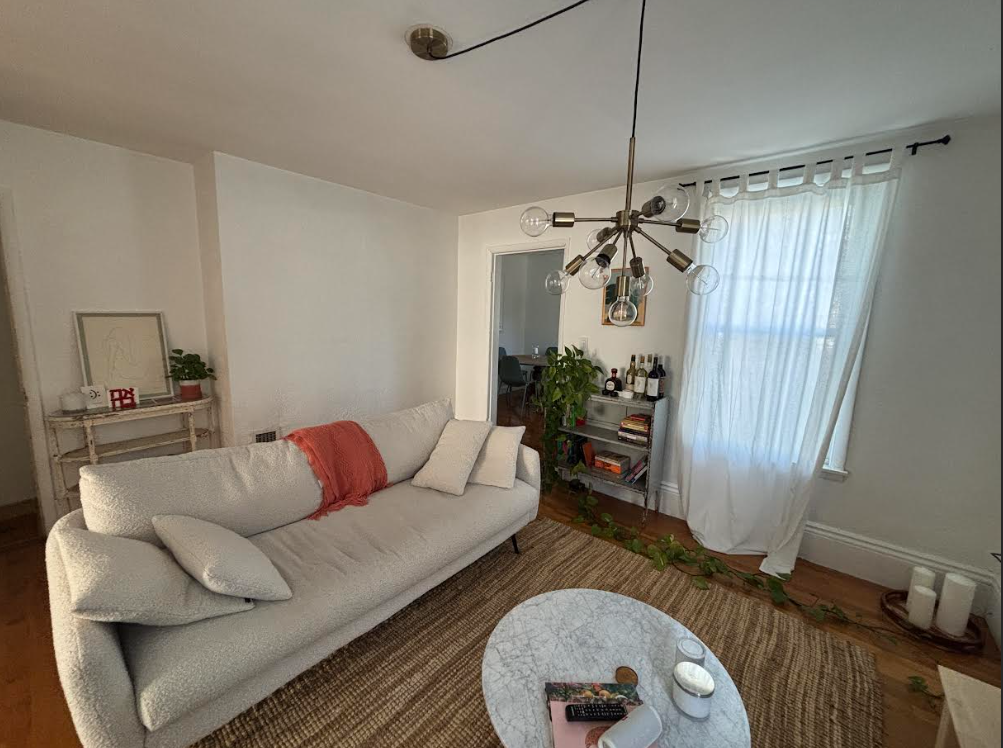 17 Pinckney St, East Somerville