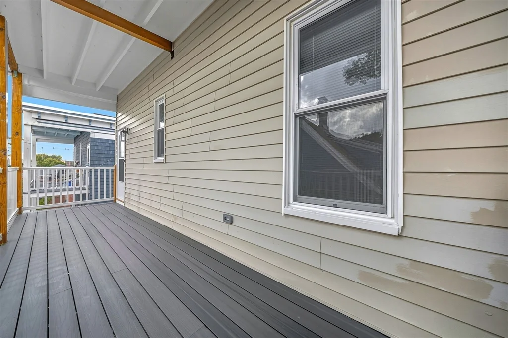 24 Hinckley, Dorchester