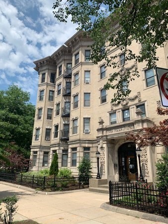 1111 Boylston St, Fenway