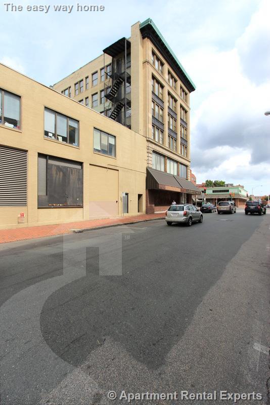 61 Exchange St, Malden Center