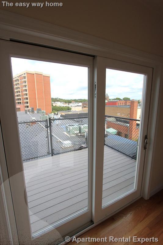 61 Exchange St, Malden Center