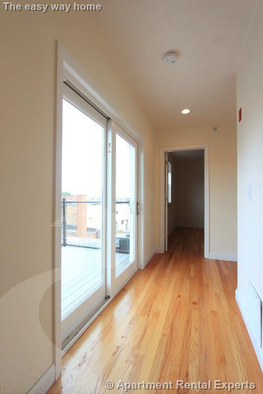 61 Exchange St, Malden Center