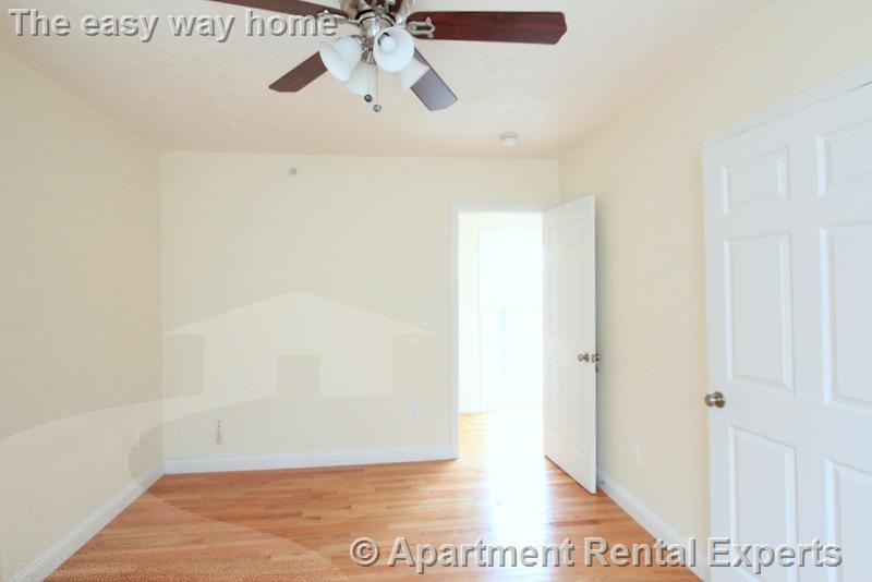 61 Exchange St, Malden Center