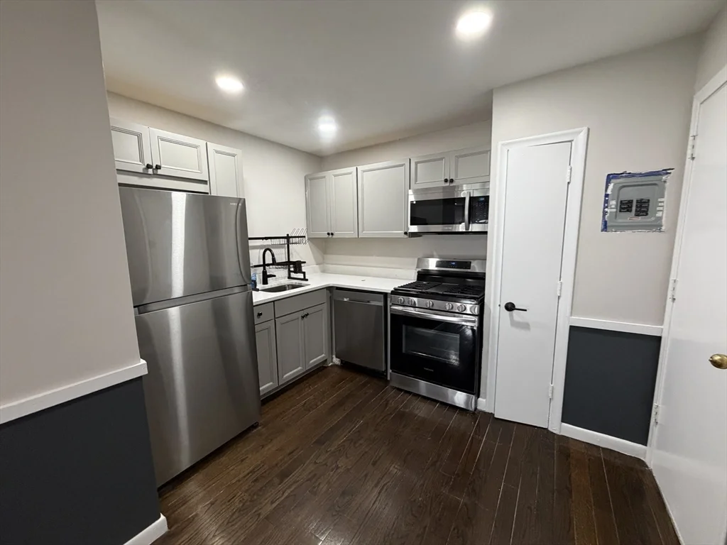 20 Dix, Dorchester