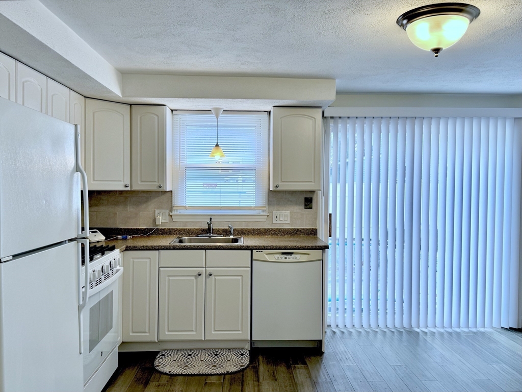 88 Eustis St, Revere