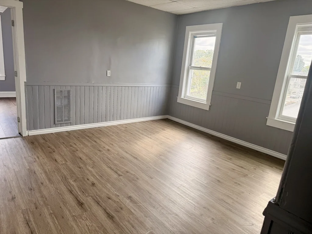 270 Stetson St, Fall River