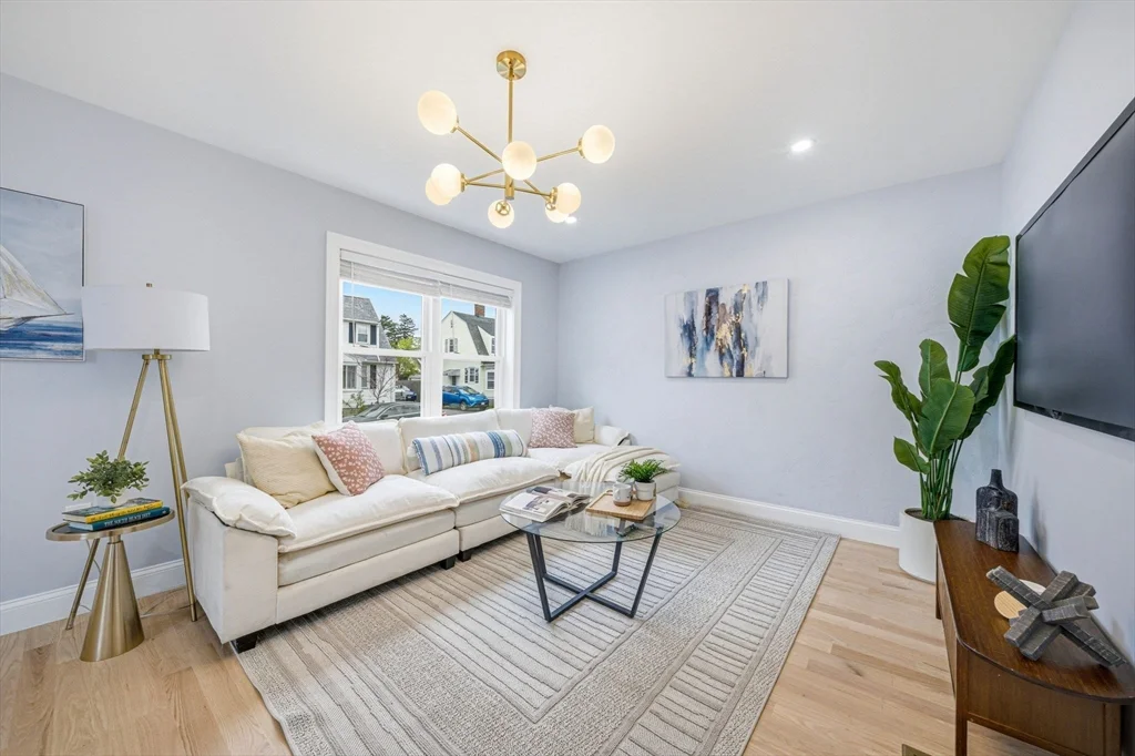 30 Arnold St, Quincy