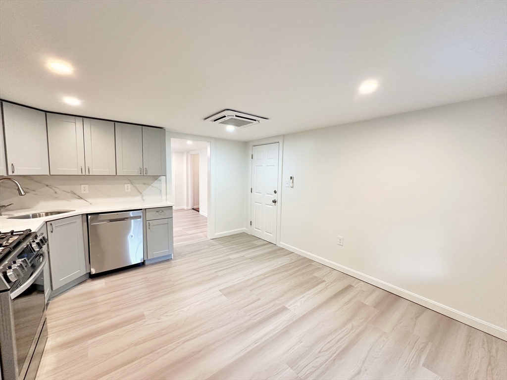 420 Sumner St, East Boston