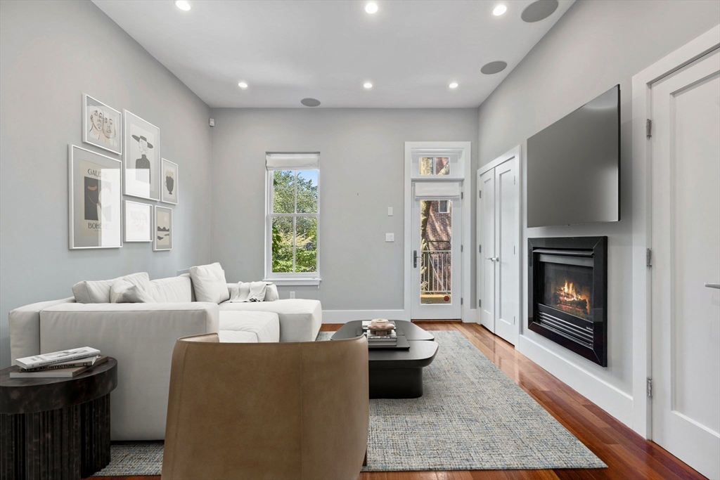 32 Clarendon, South End