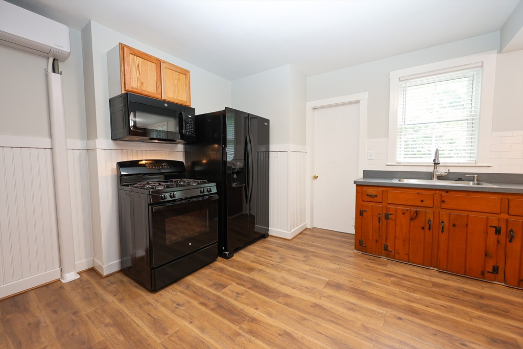 11 Pond St, Weymouth