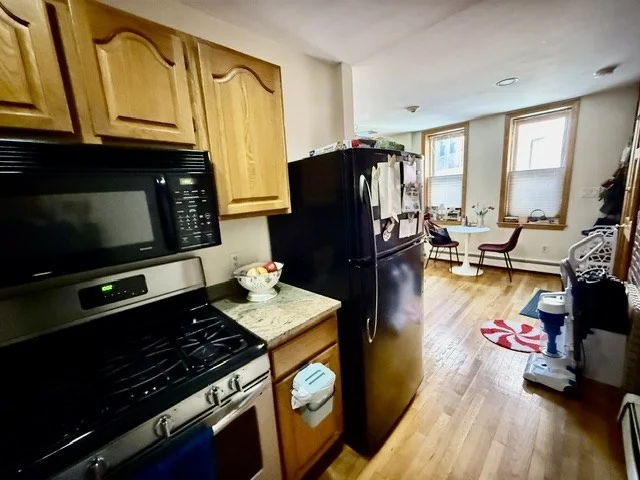 69 N Margin St, North End