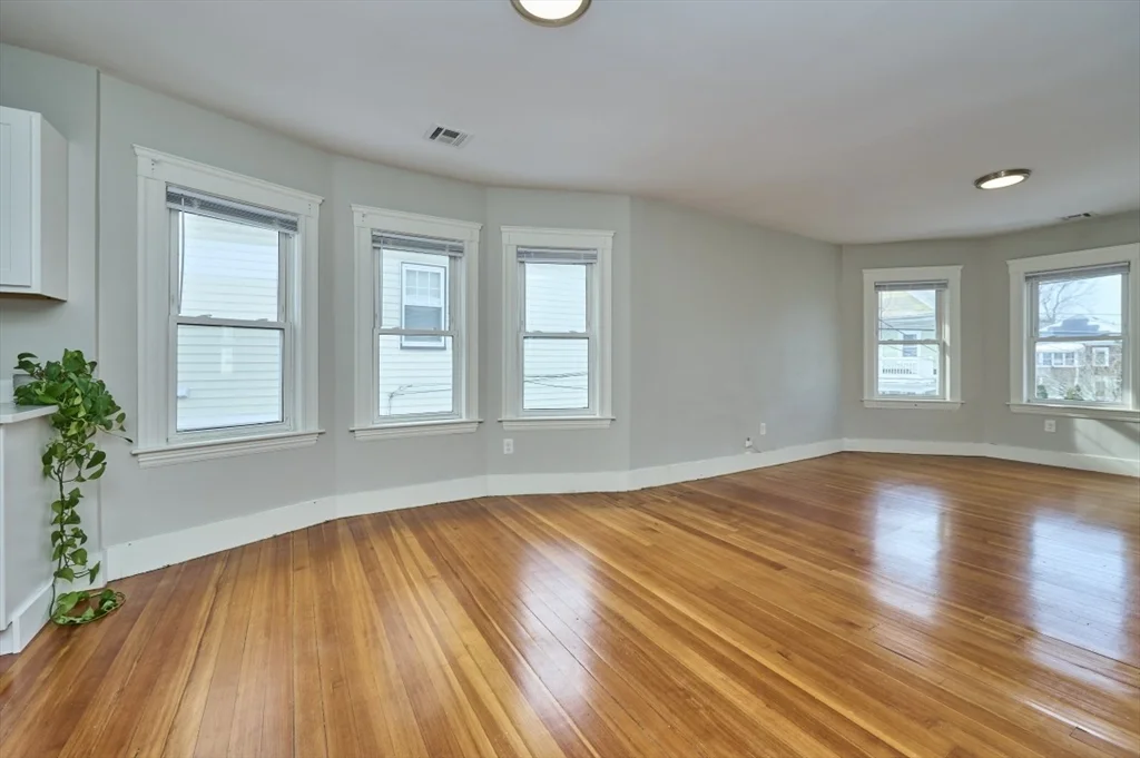 22 Burget Ave, Tufts University