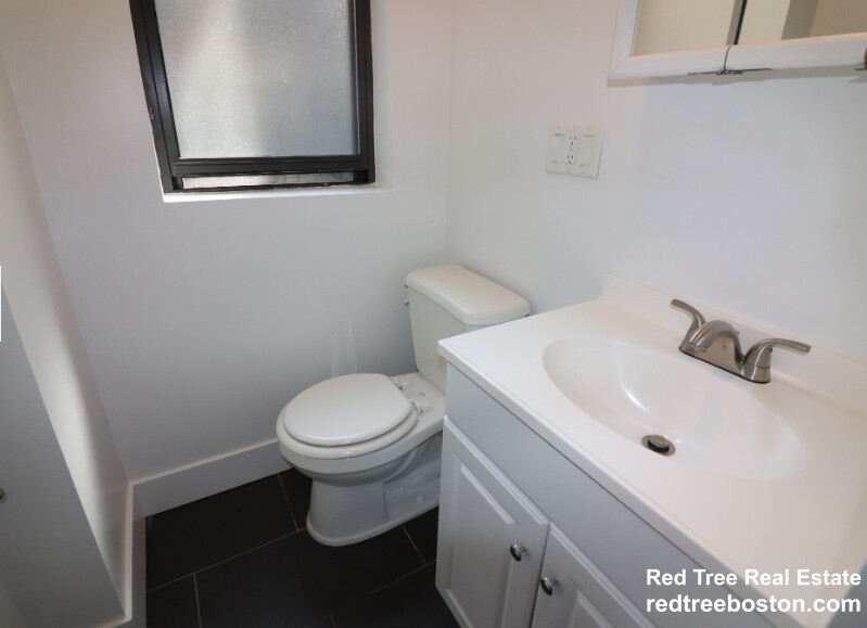 11 Peterborough St, Fenway