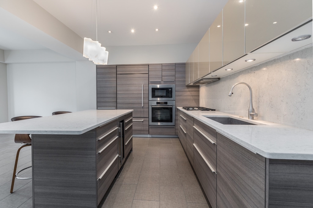 1313 Washington St, South End