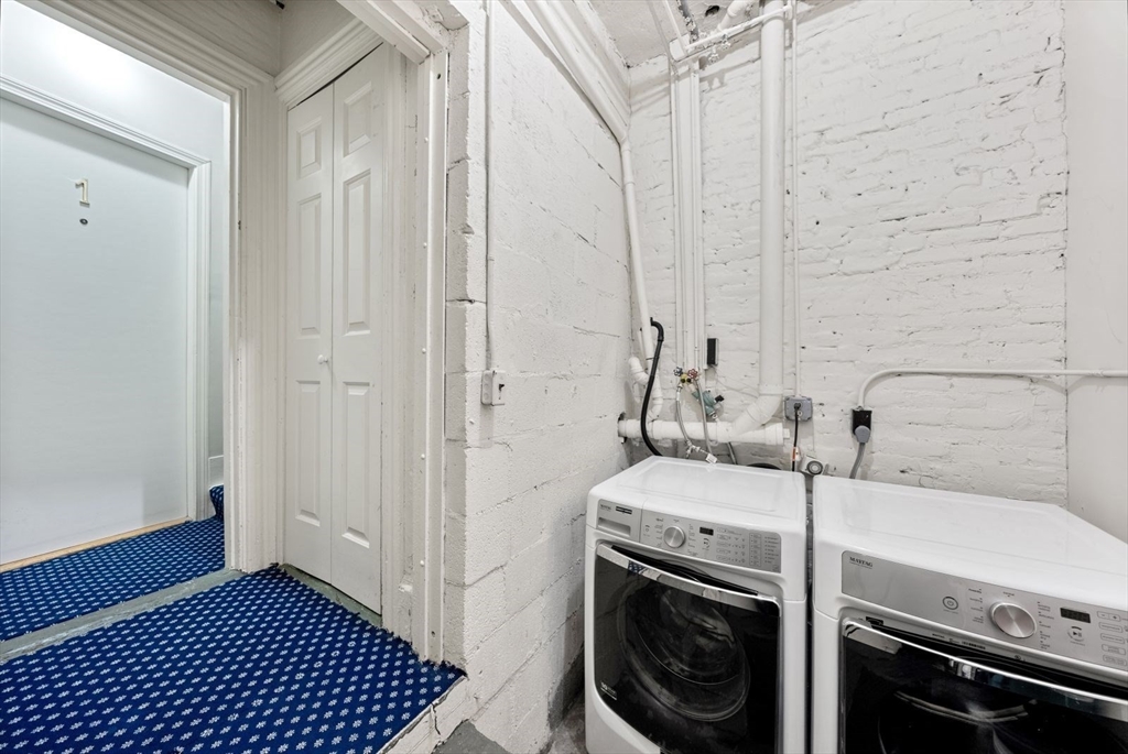 351 Marlborough St, Back Bay