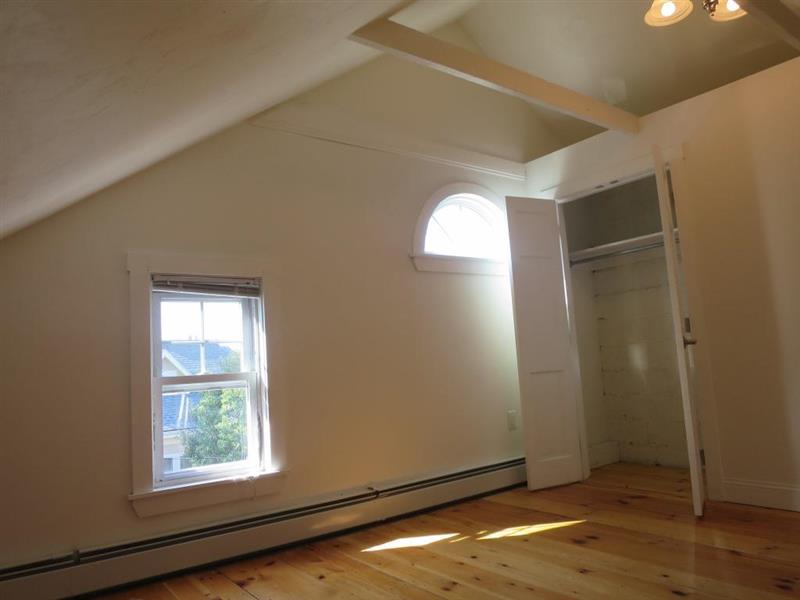 23 Lowell St, Spring Hill