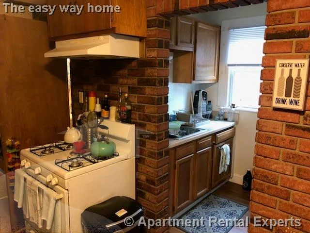 9 Lowell Ter, Magoun Square