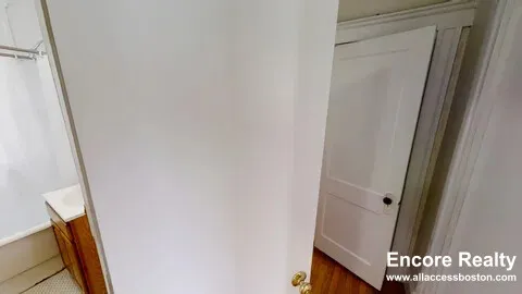 1179 Boylston St, Fenway