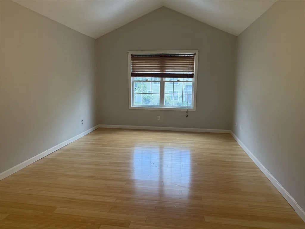 74 Odonnell Ave, Shrewsbury