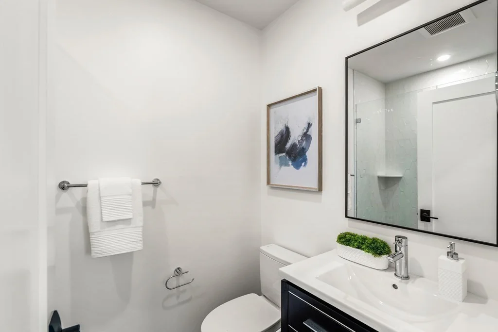 57 Saratoga St, East Boston