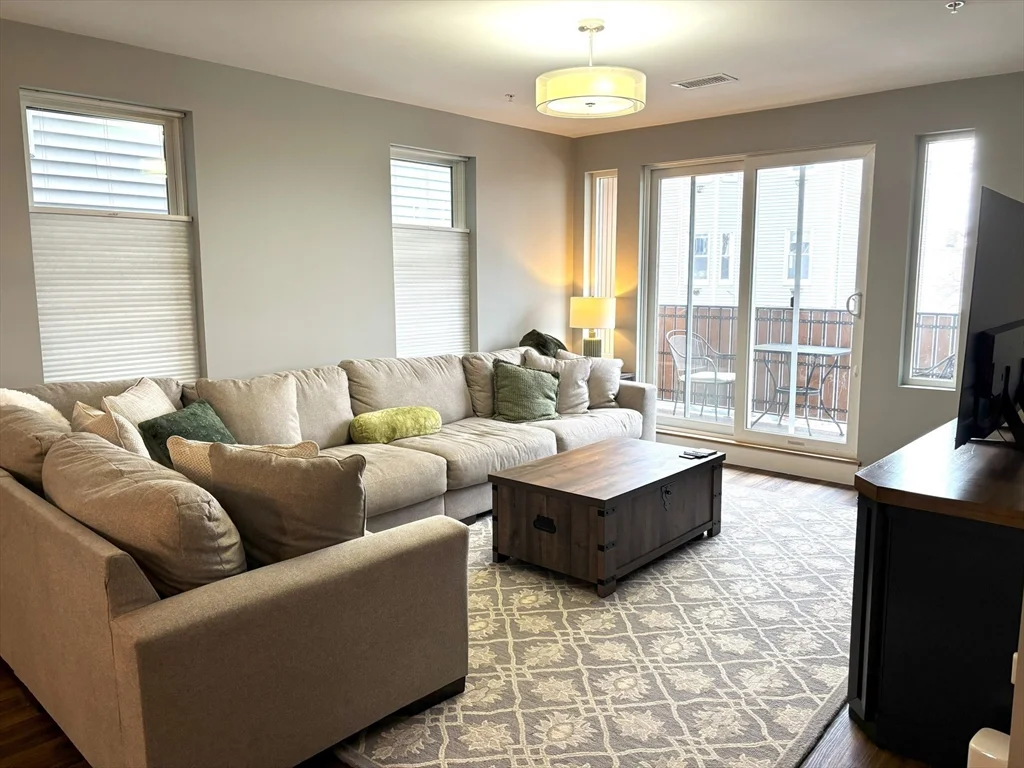 408 East 8th St, South Boston