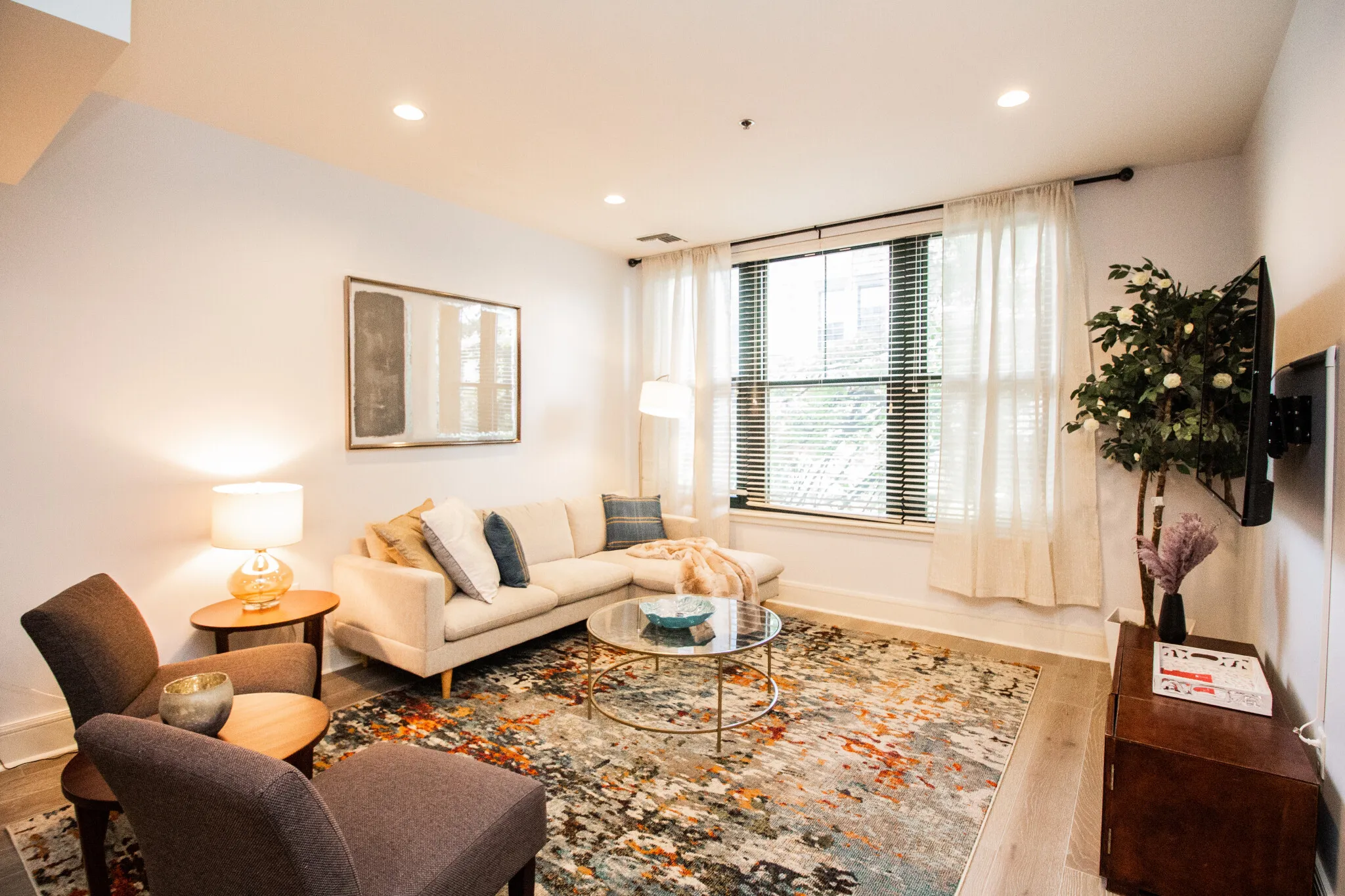 1387 Washington St, South End