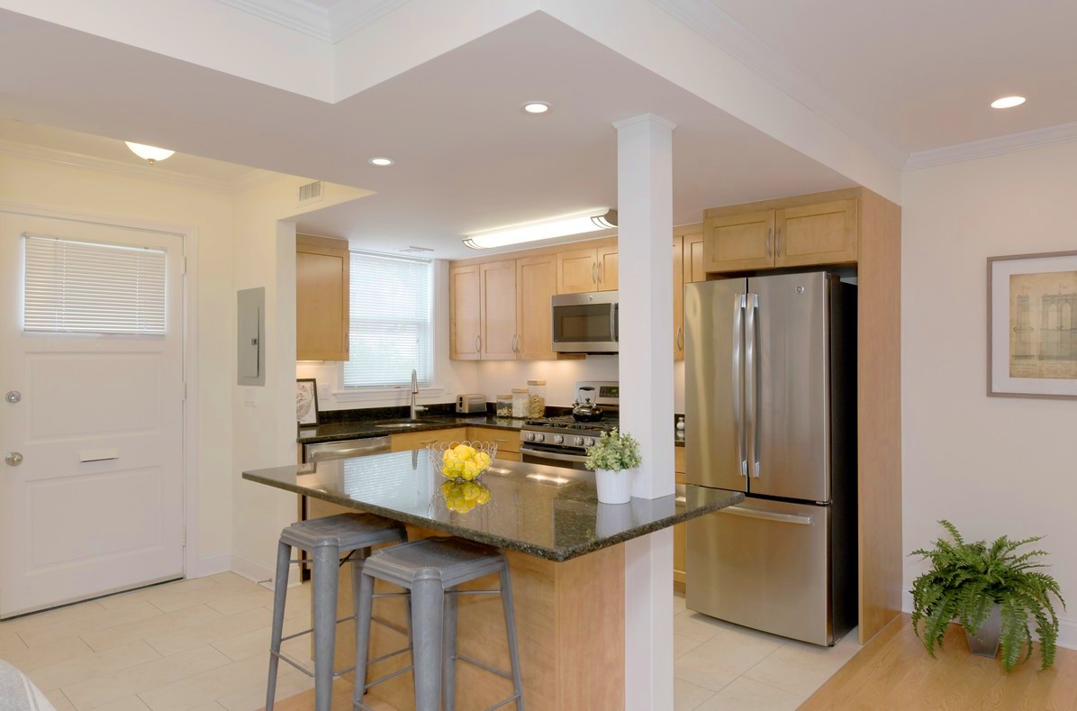 1 bed, 1 bath apartment for rent at 160 Independence Dr Unit 1, Chestnut Hill — photo 3 of 10