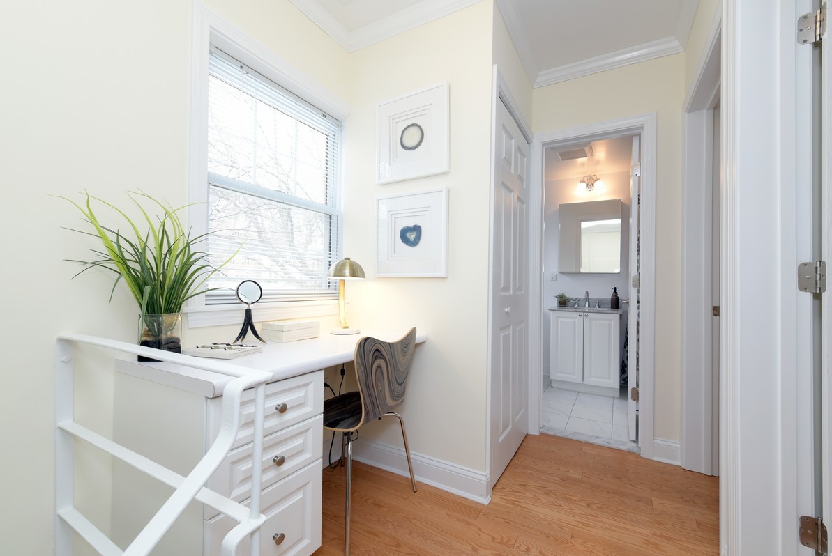 1 bed, 1 bath apartment for rent at 10 Gerry Rd Unit 1, Chestnut Hill — photo 7 of 10