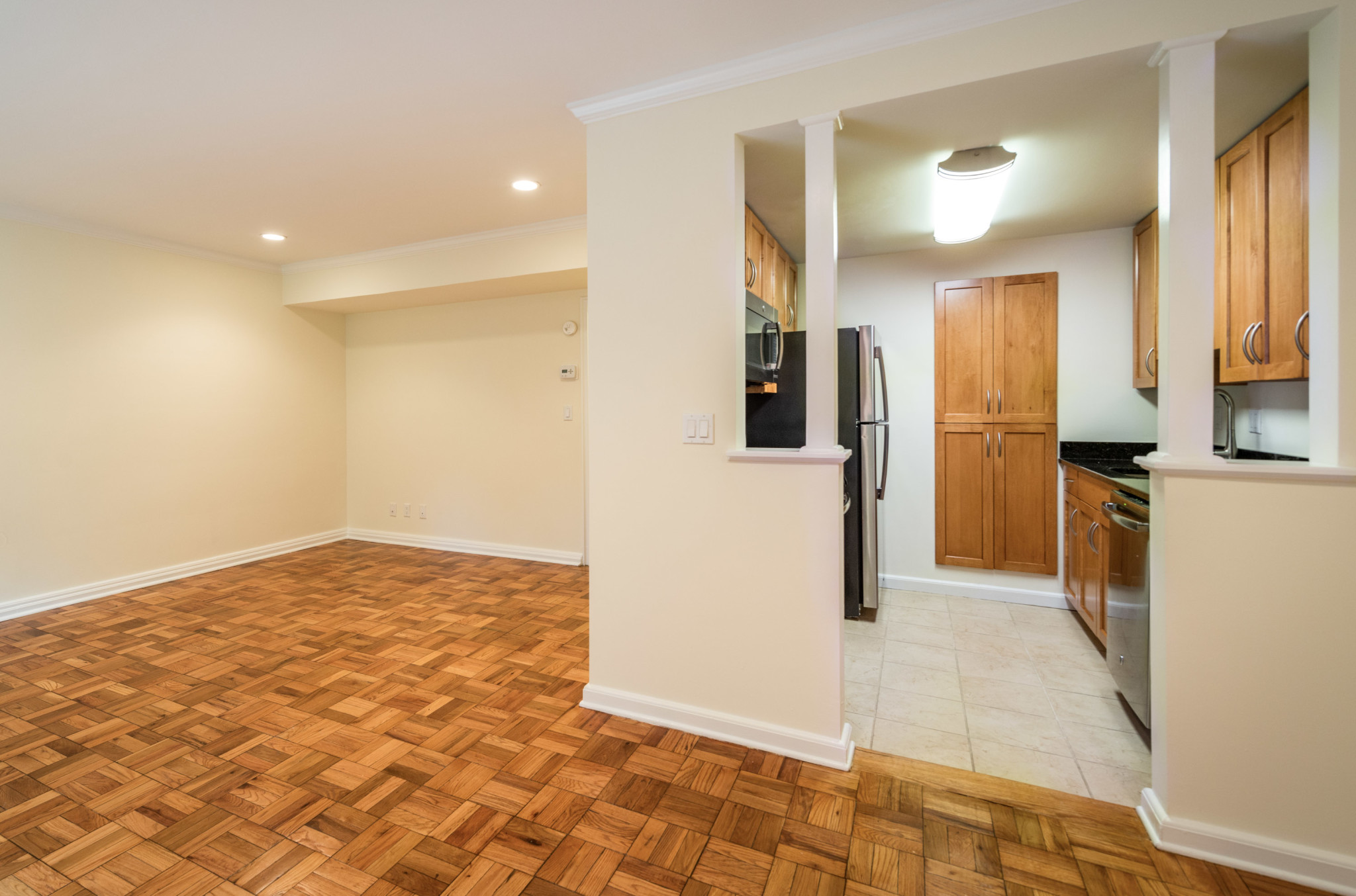 2 bed, 1.5 bath apartment for rent at 36 Gerry Rd Unit 1, Chestnut Hill — photo 2 of 3