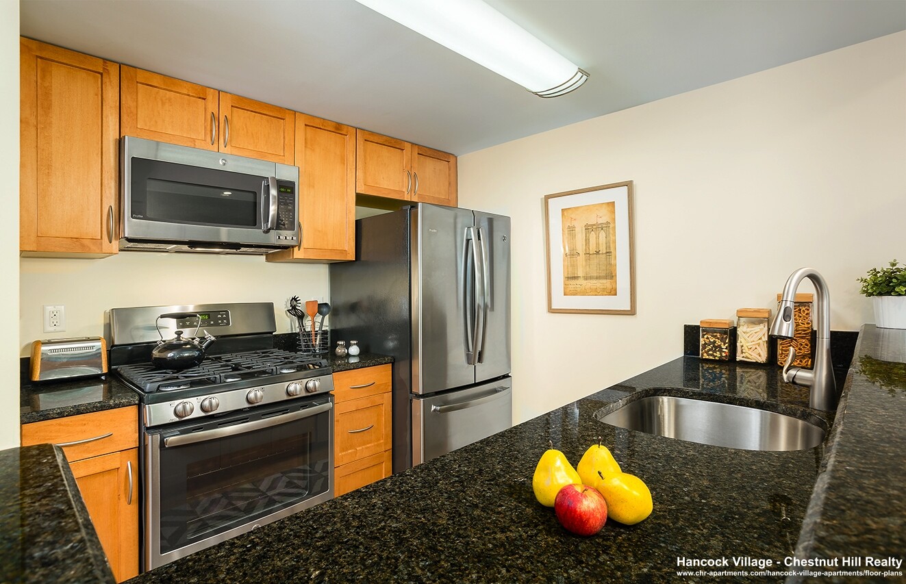 2 bed, 1.5 bath apartment for rent at 39 Sherman Rd Unit 4, Chestnut Hill — photo 4 of 6