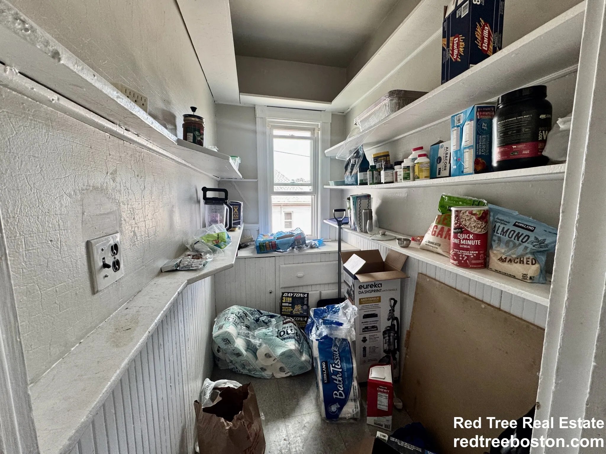 348 Faneuil St, Oak Square