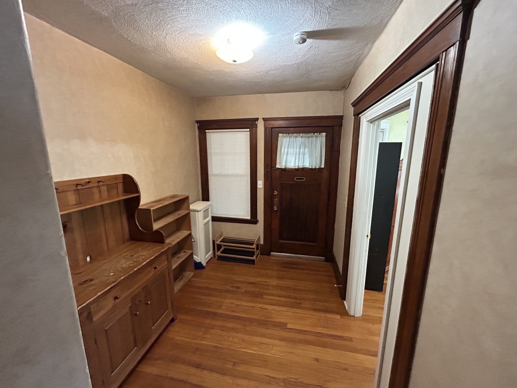 59 Quincy St, Medford