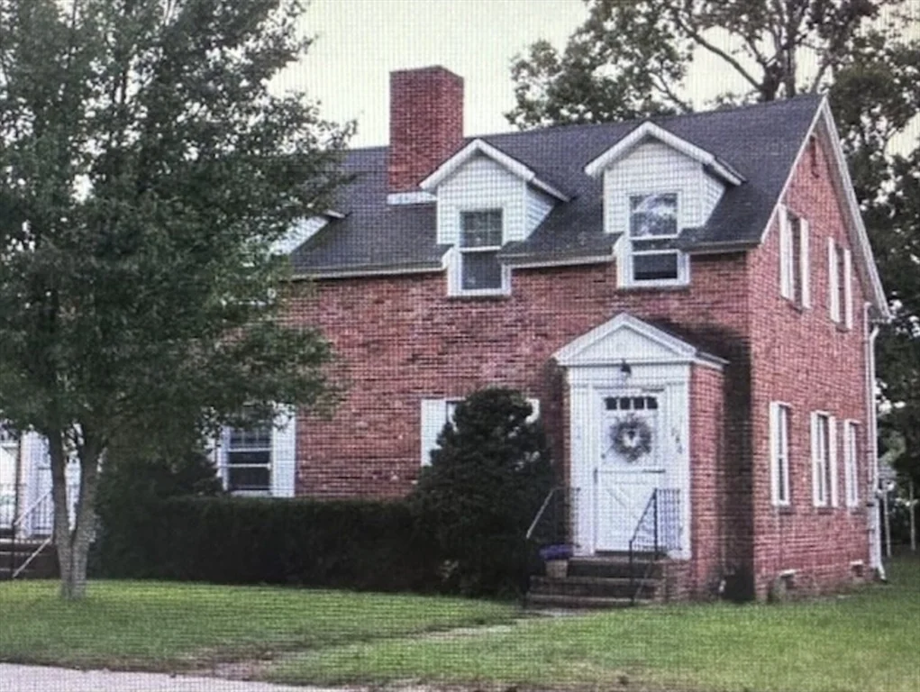 144 Linwood St, Uxbridge