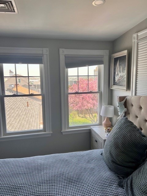 277 Bunker Hill St, Charlestown