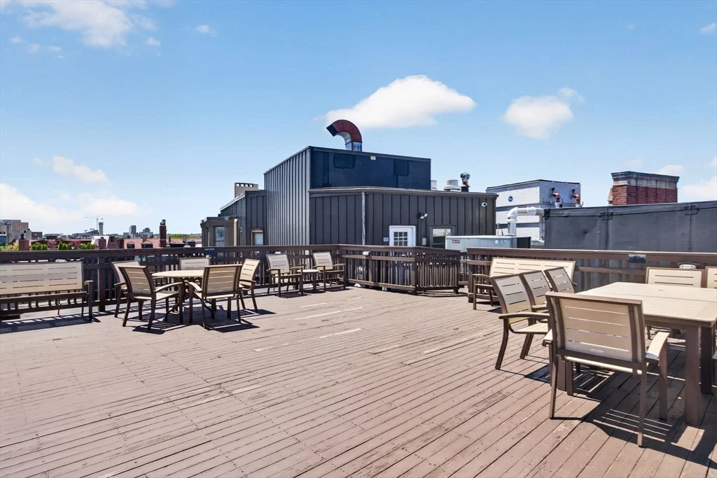 4 Charlesgate E, Back Bay