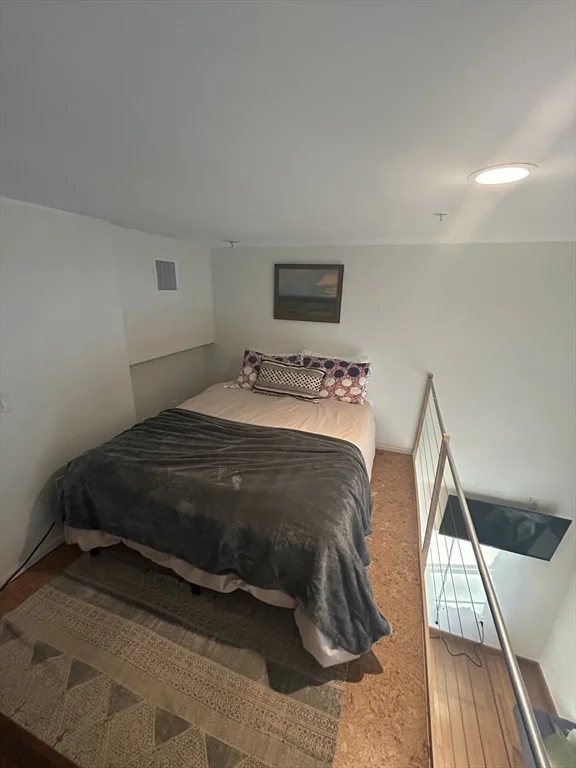 290 Pleasant St, Watertown