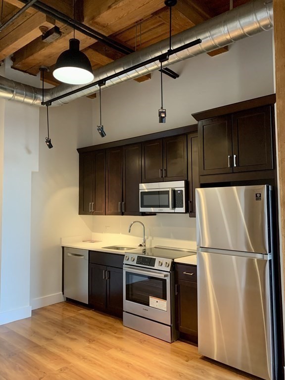 49 Melcher, South Boston