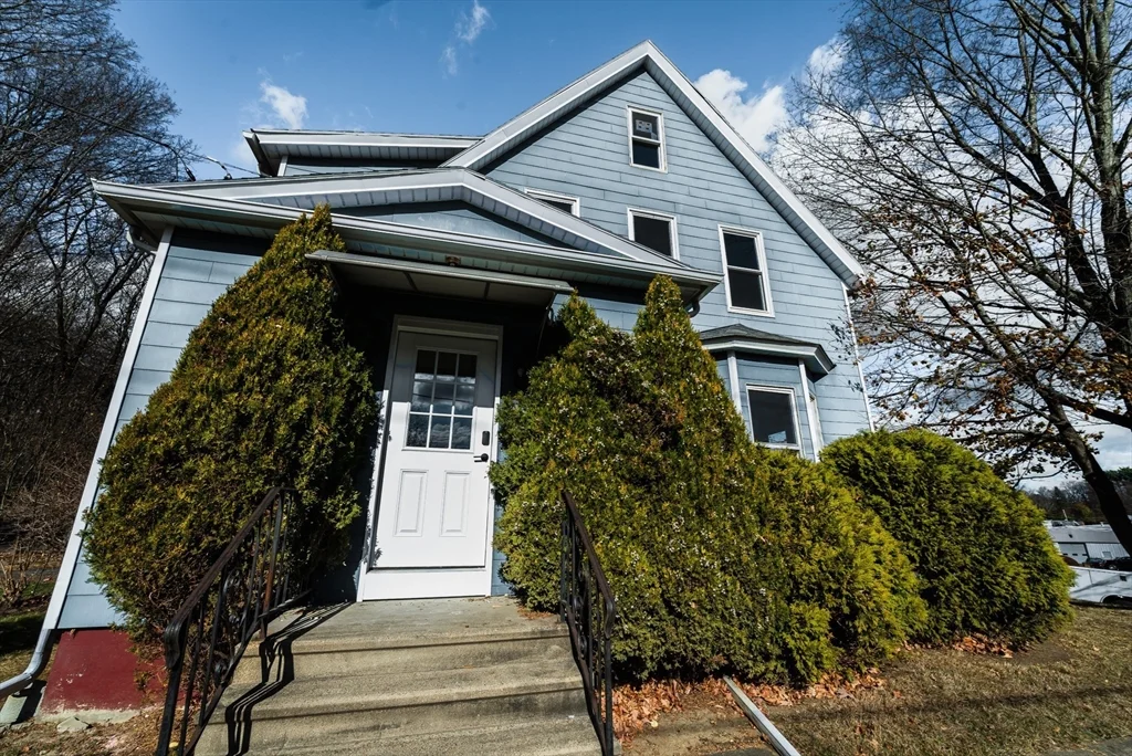340 East Main St, East Brookfield