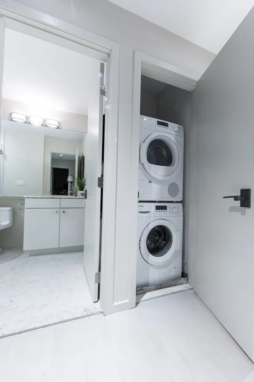 755 Boylston St, Back Bay